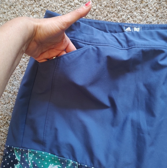 Adidas Large Skort Shorts Skirt With Floral Print! - Picture 13 of 15